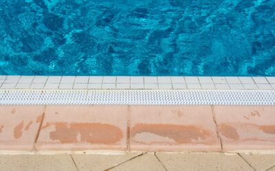 How Robotic Pool Cleaners Clean Pool Floors