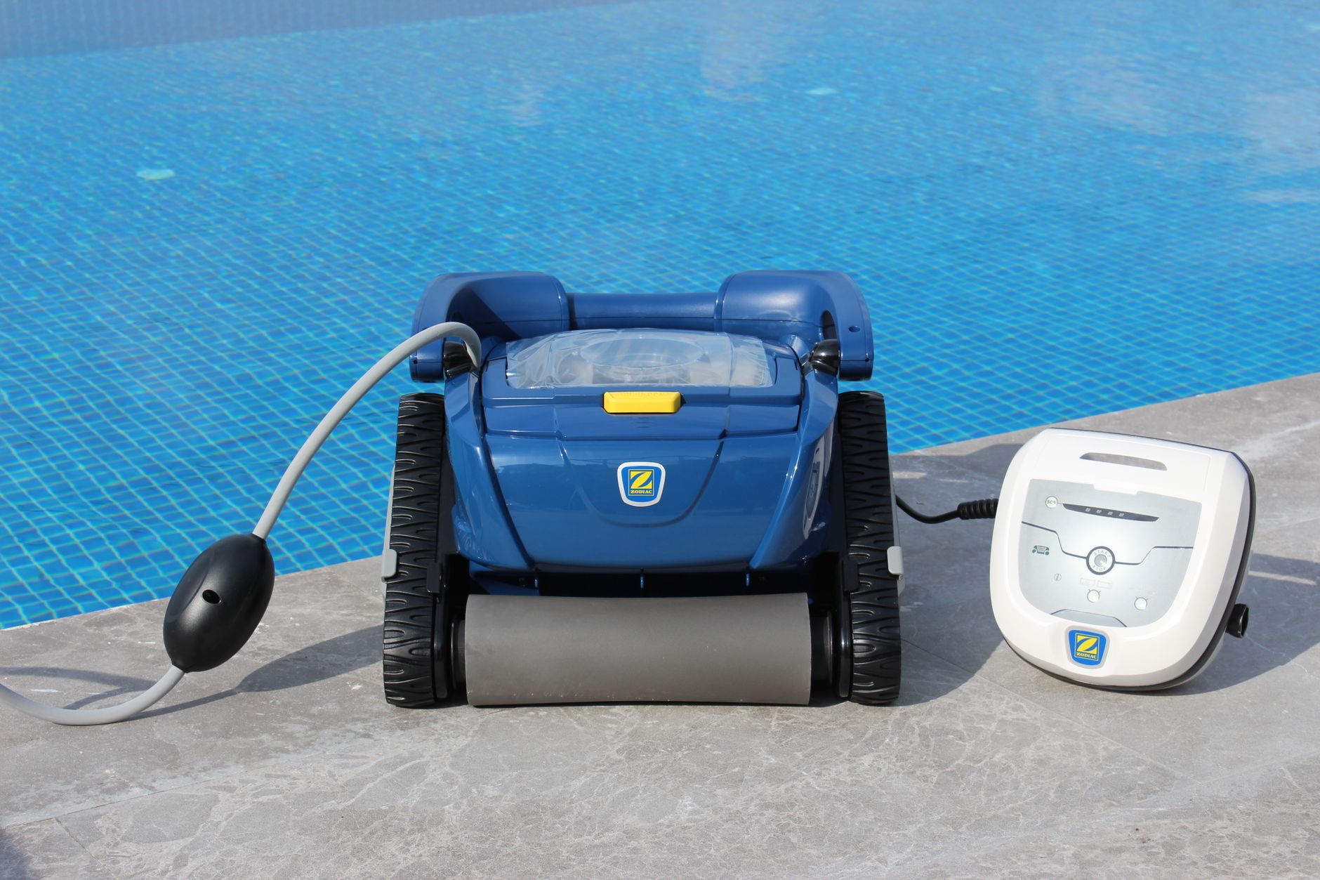 Illustration for: How Long Should a Robotic Pool Cleaner Run? A Complete Guide for 2026